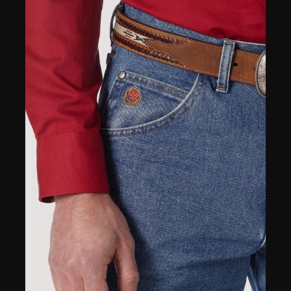 WRANGLER® "20X" No. 22 Original Jean in Vintage Denim 35x32 - Picture 5 of 13